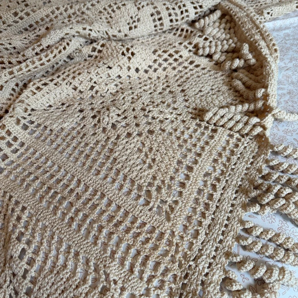 Vintage Handmade Crochet Bedspread Cream Popcorn Stitch Bobble Fringe 100x102